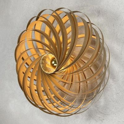 Veneria Wandleuchte Eiche, moderne Designlampe aus Holz mit warmem Lichtschein für stilvolle Innenraumbeleuchtung.